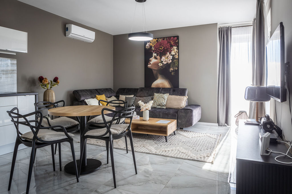 Alsóörsi B9 Penthouse Apartman belülről
